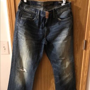 NWT american Eagle outfitters w33 L32